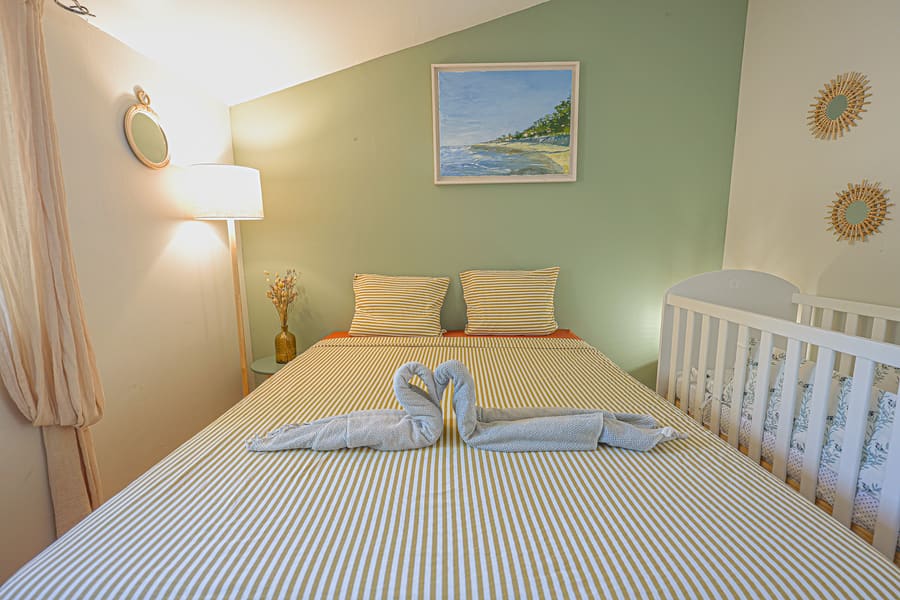 Chambre 3, avec lit bébé
